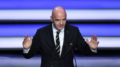 Скандал във ФИФА! Обвиниха президента в корупция