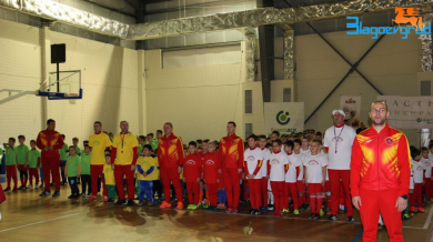 Коледен турнир на Хлапетата напълни зала в Благоевград