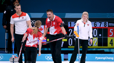 Канада на олимпийски финал по кърлинг