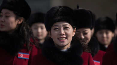 Армията на Ким Чен Ун превзе Олимпиадата (СНИМКИ и ВИДЕО)