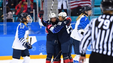 САЩ на хокейния финал при жените