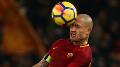 Избиха зъб на футболист на Рома
