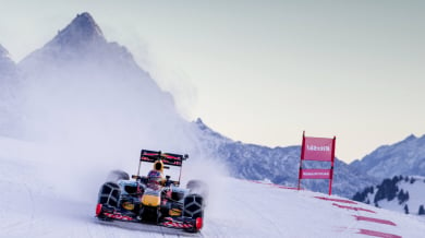 Сняг провали тестовете във Формула 1