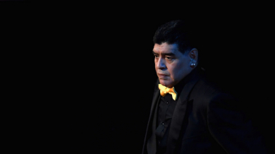 Скандалният Марадона нападна треньора на Аржентина и президента на страната