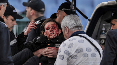 Ексклузивно: Задържаха хвърлилия бомбата, ранила двама полицаи на дербито ЦСКА - Левски!