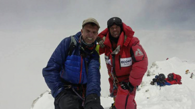 Ексклузивно в БЛИЦ: Трагедията с Боян Петров спира Скатов за Еверест! 