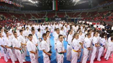 Медали за България от Световната младежка лига по карате