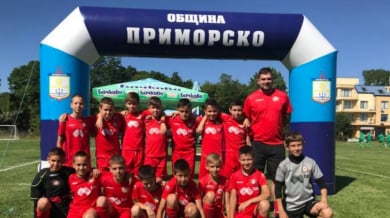 ЦСКА прегази Левски, спори за петото място в Приморско