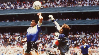 32 години от Божията ръка на Диего Марадона