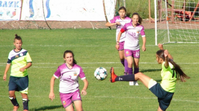 180 девойки играха футбол в Казанлък