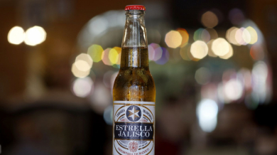 Мексиканска пивоварна раздава бира на корейци в САЩ