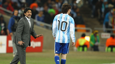 Марадона се предложи на Аржентина! Ще работи без пари 