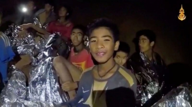 Акцията продължава! Спасиха четири деца от изгубените футболисти в Тайланд (СНИМКИ + ВИДЕО)