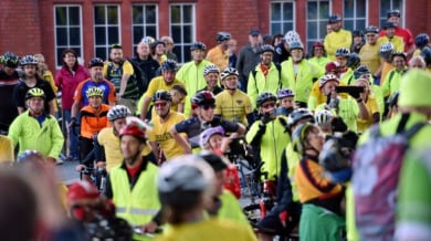 Стотици в Уелс отбелязаха триумфа на Герейнт Томас в Тур дьо Франс