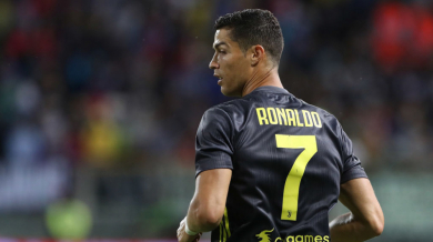 Роналдо взима над три пъти повече от втория най-платен играч в Италия