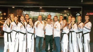 Световен шампион тренира олимпийските ни таекуондисти