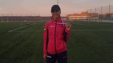 Талантът на „Еврофутбол“ Ева Петкова е вицешампионка на 1500 м