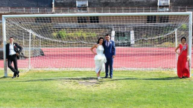 Футболист се ожени на стадион "Пловдив"