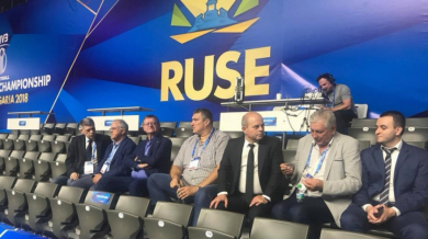 Шефът на европейския волейбол впечатлен от организацията в Русе (СНИМКИ)