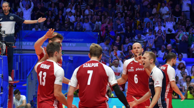 Полша отново на световния волейболен връх 