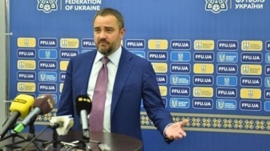 Шефът на украинския футбол сериозно загази