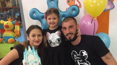  След много проблеми дойде радостната новина: Футболист на Черно море татко за втори път 