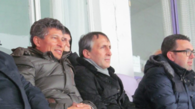 Балъков и Цветанов призоваха феновете на Етър за подкрепа