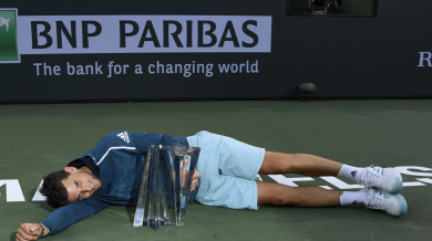 Австриец спря Федерер към рекорда