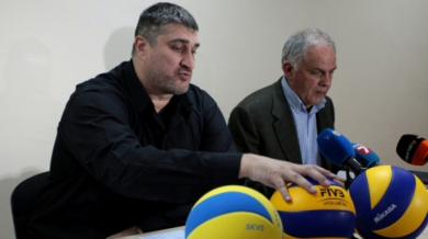 Разкритие на БЛИЦ: Волейболната федерация забърка скандал с обществена поръчка! Удря ли по Любо Ганев?