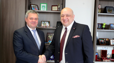 Кралев на работна среща с посланика на Беларус 