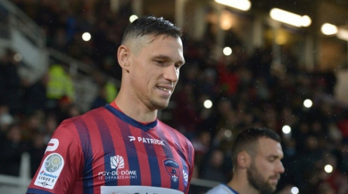 Новак в Първа лига взе футболист от конкурент срещу 20 бона