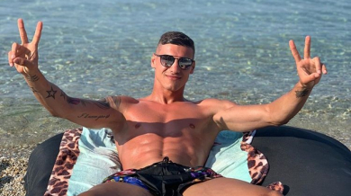 Десподов подлуди фенките със СНИМКИ от плажа 