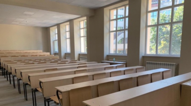 Откриват обновена учебна сграда на НСА