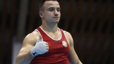 Още един българин на 1/4-финал на Световното по бокс
