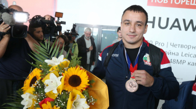 Медалистът Панталеев: Знаех, че няма да ми дадат победата