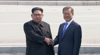 Северна Корея и Южна Корея се обединяват за...