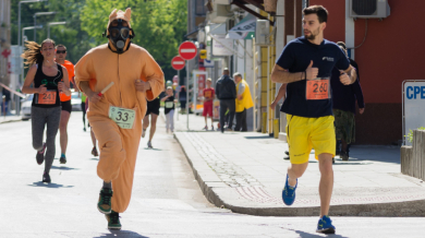 Насред пандемията: Родните бегачи си имат състезание, инициативата е страхотна СНИМКИ