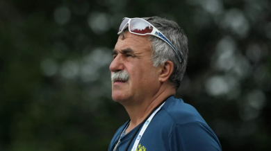 Замесен в скандал треньор поема българските национали