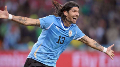 Уругваец продължава да чупи рекорди, подписа с 30-и клуб