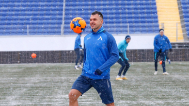 Левски тренира под снега