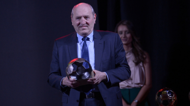 ФИФА поздрави Михаил Касабов