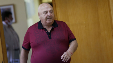 Венци Стефанов приет по спешност в болница