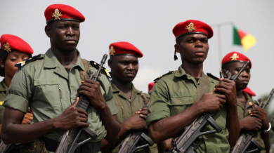 Военни и сепаратисти се стрелят на Купата на Африка, има ранени