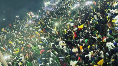 Внушително посрещане на героите от Сенегал след триумфа снощи СНИМКИ