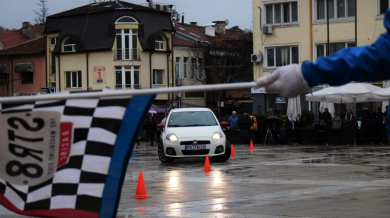 Дамско авто шоу вдига адреналина в Благоевград