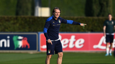 Манчини посочи правилния ход след срама за Италия