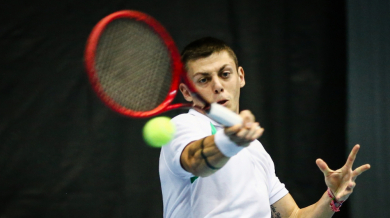 Александър Лазаров на четвъртфинал в Казахстан
