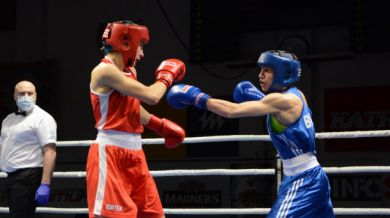 Само две българки останаха на Световното по бокс