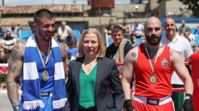 Наша журналистка размаза министър Йорданова след боя в Централния софийски затвор