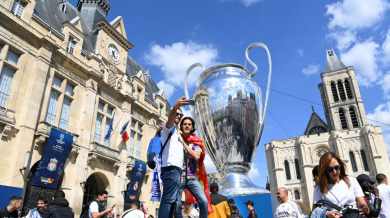 Фенове на Реал със специално послание към Мбапе в Париж СНИМКА